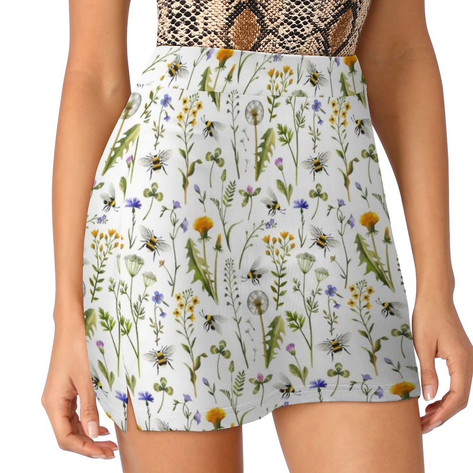 Bees And Wildflowers On White  - огляд і ціна Badminton Minion