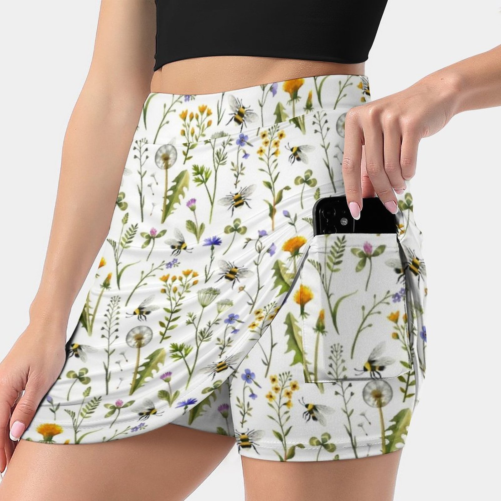 Bees And Wildflowers On White  - огляд і ціна Badminton Minion